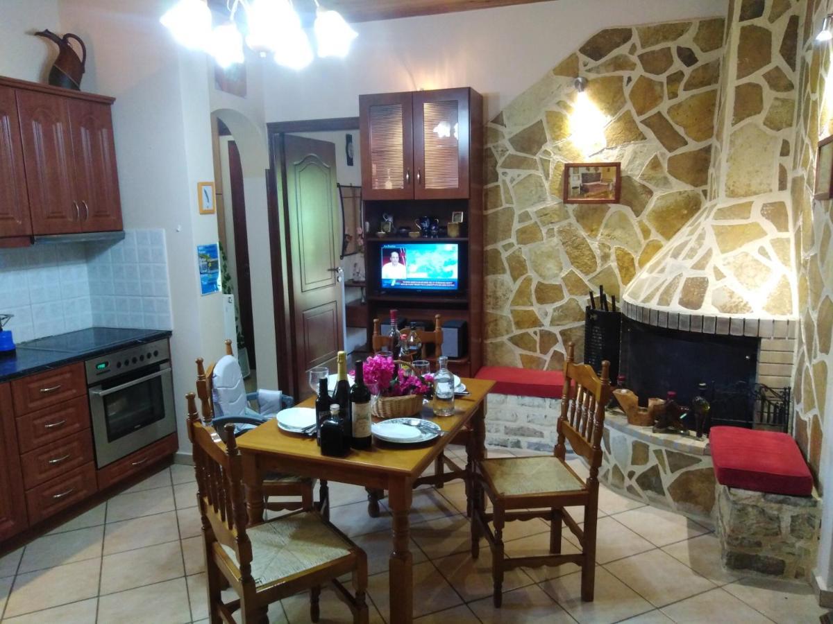 Golden Sea Villa Каламата Екстериор снимка