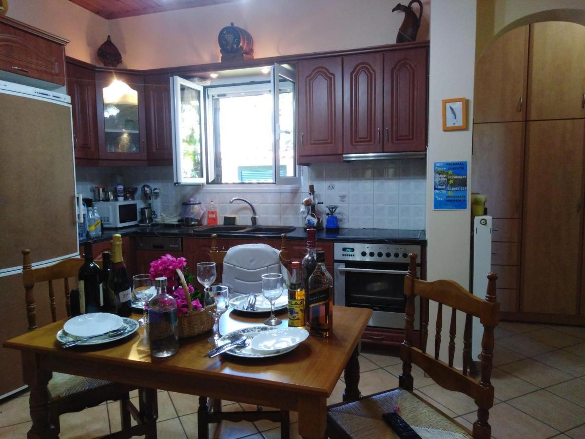 Golden Sea Villa Каламата Екстериор снимка